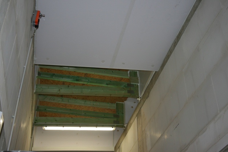 6-2-air ducts above the rooms